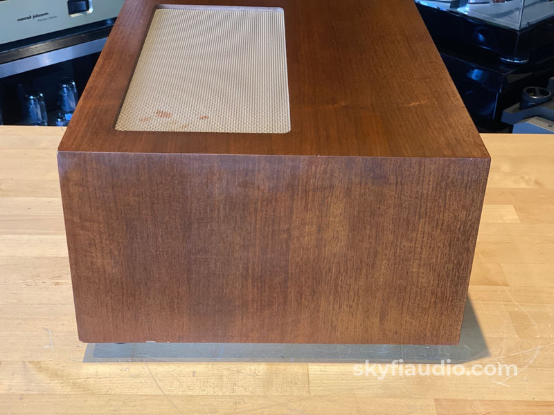 Mcintosh L54 Wood Veneer Cabinet For Large Amplifiers - No Panlocs Accessory
