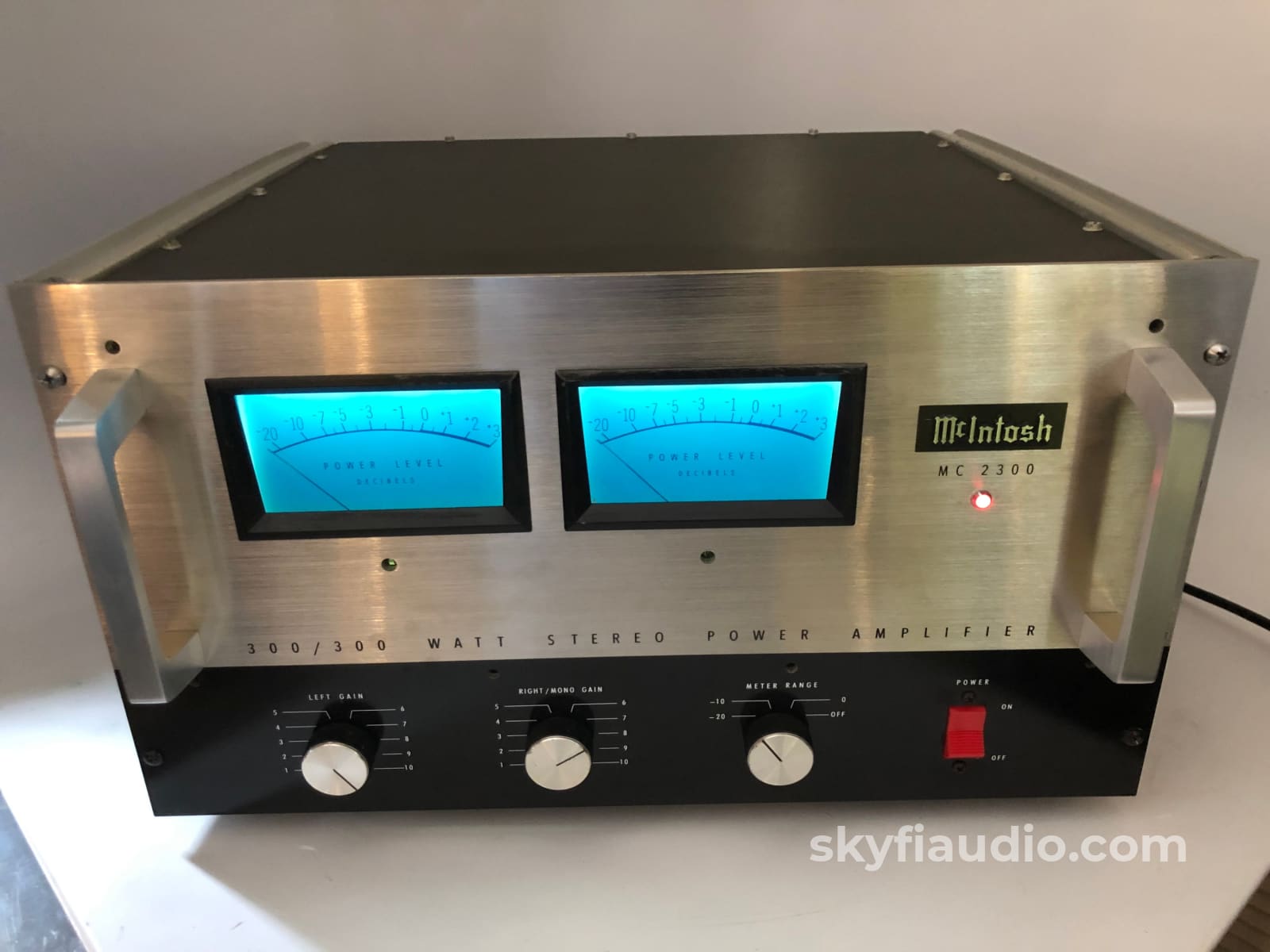 Mcintosh Mc-2300 - 300W Classic Solid State Stereo Amplifier Perfectly Restored