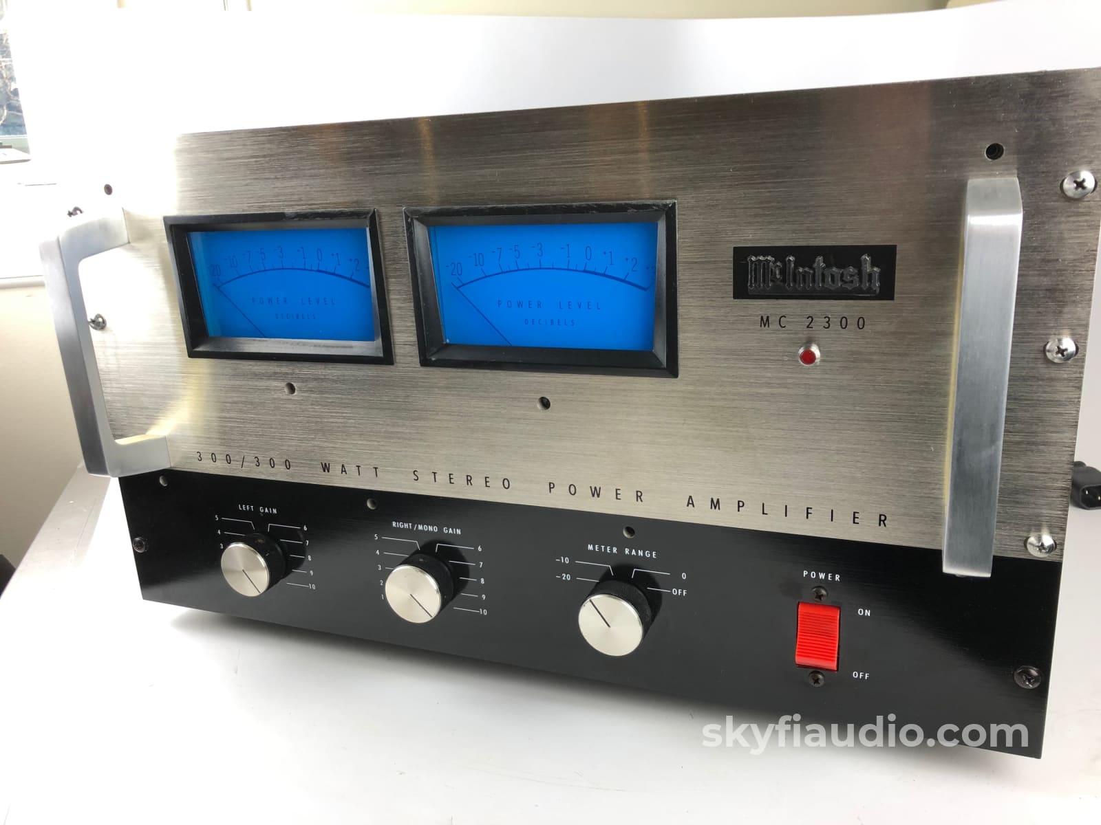 Mcintosh Mc-2300 - 300W Classic Solid State Stereo Amplifier Perfectly Restored