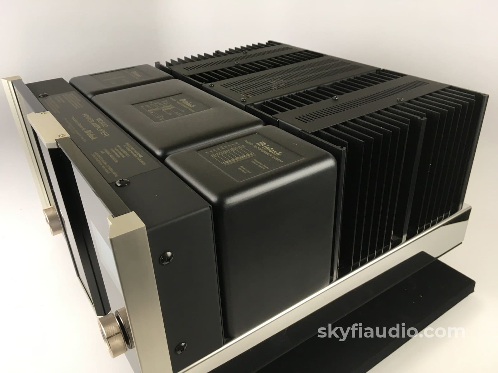 Mcintosh Mc-402 Solid State Amplifier