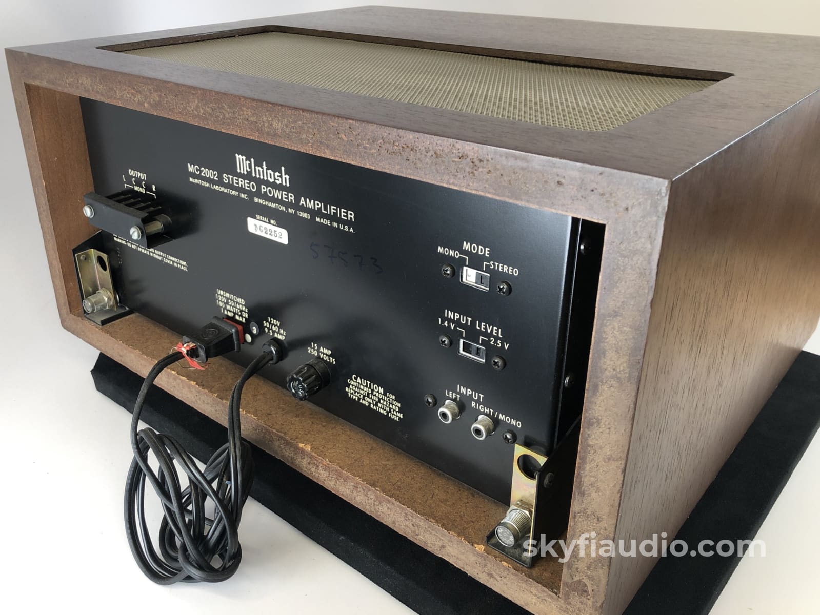 Mcintosh Mc2002 Amplifier With Gorgeous Meters - Rare Wooden Case