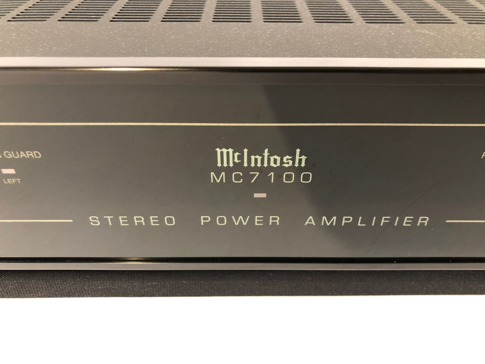Mcintosh Mc7100 Compact Amplifier - Solid State Powerhouse