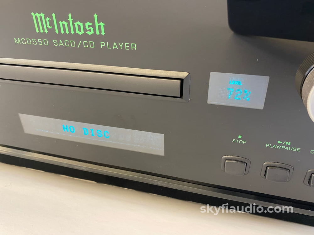 McIntosh MCD550 SACD/CD Player and DAC FOUR 32bit/192kHz DACs Per C
