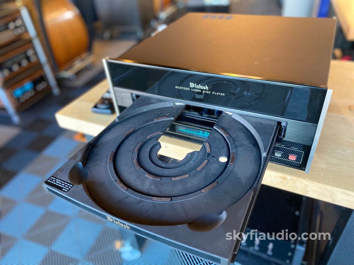 McIntosh MLD7020 LaserDisc and CD Player Complete Collector Set