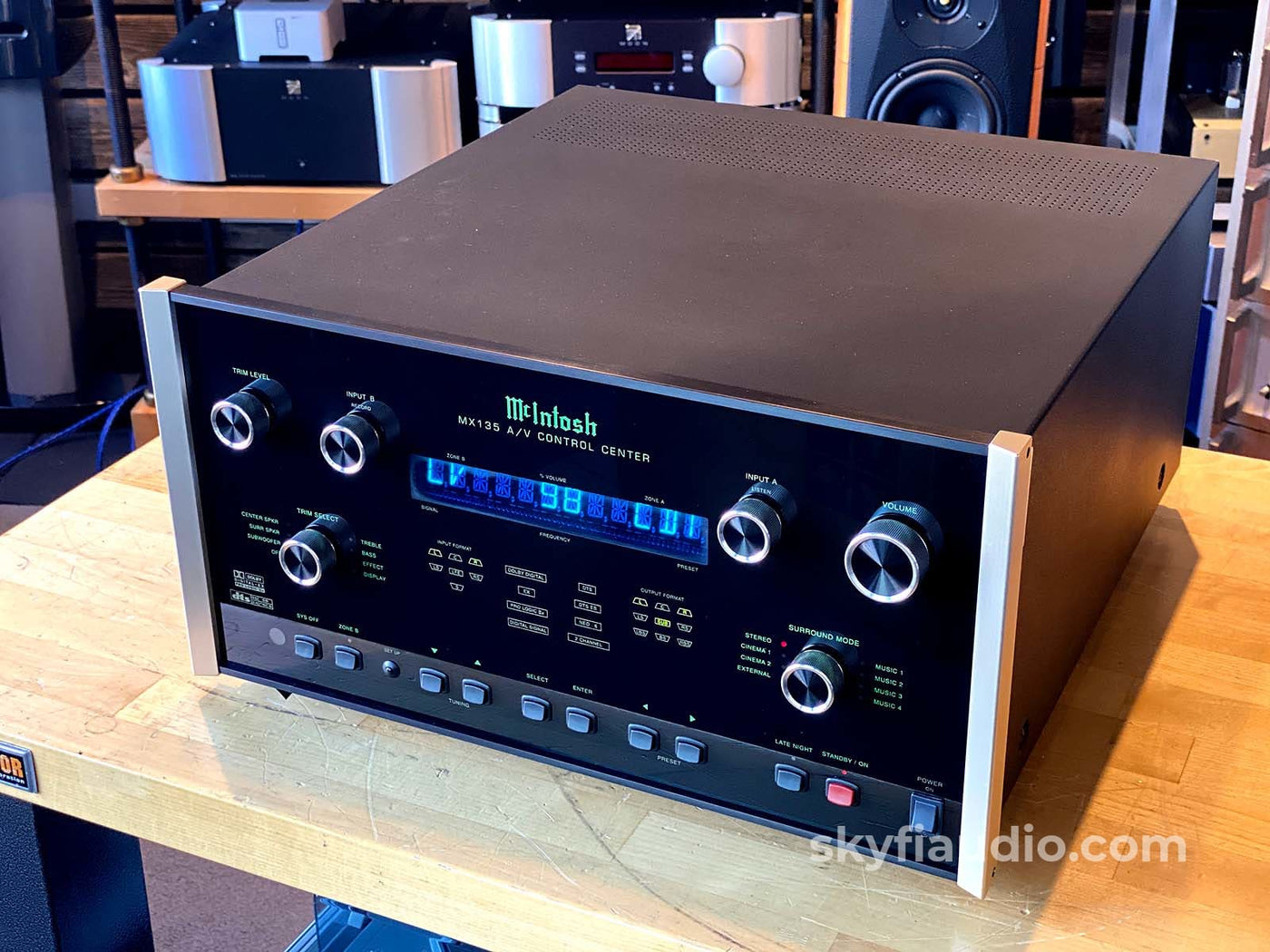 McIntosh MX135 Home Theater Pre/Processor with Remote