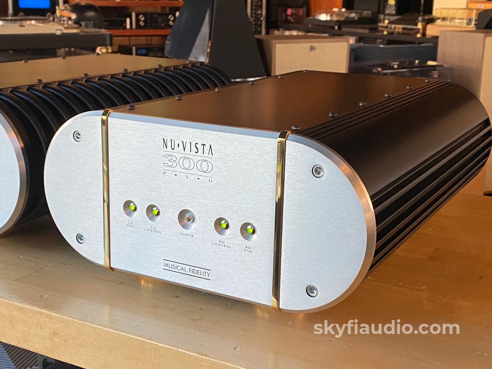 Musical Fidelity Nu-Vista 300 Amplifier - Dual Chassis Hybrid Amp Limited Production