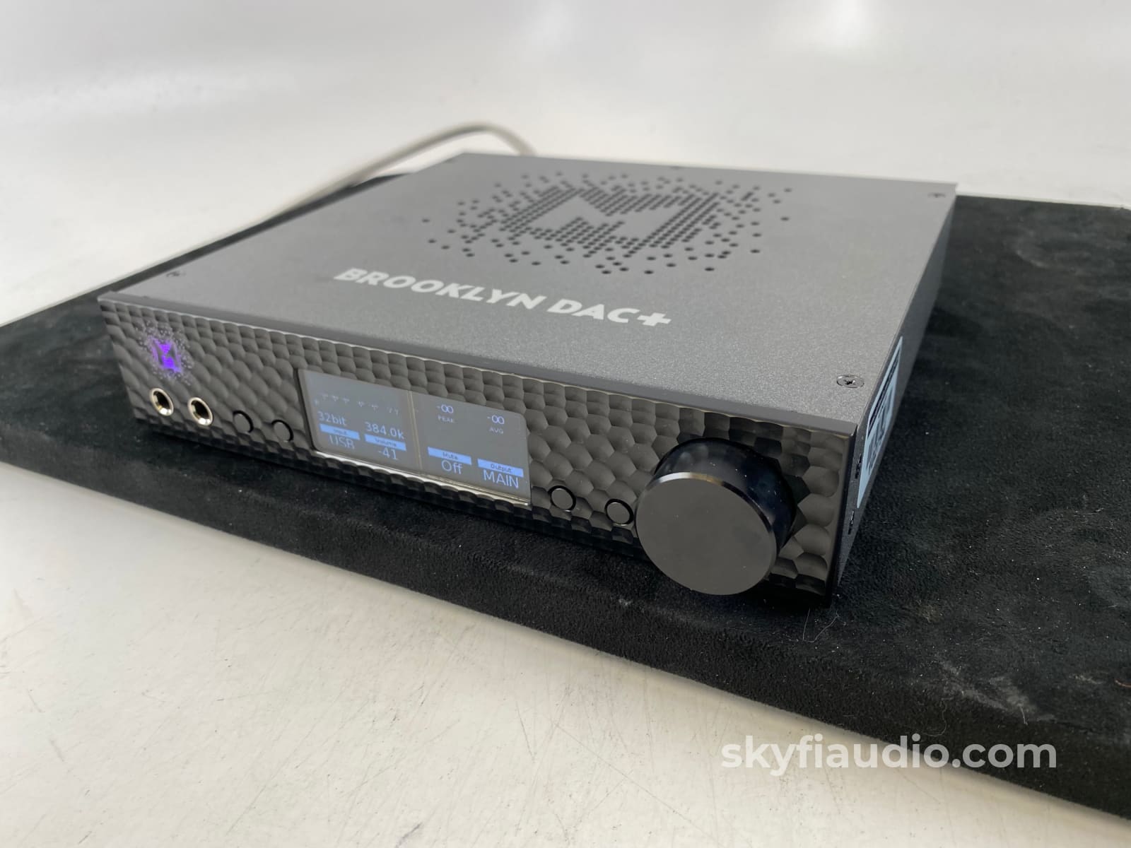 Mytek Brooklyn Dac+ Featuring Mqa/Dsd/Dxd Phono Preamp Headphone Amp Like New And Complete Cd +