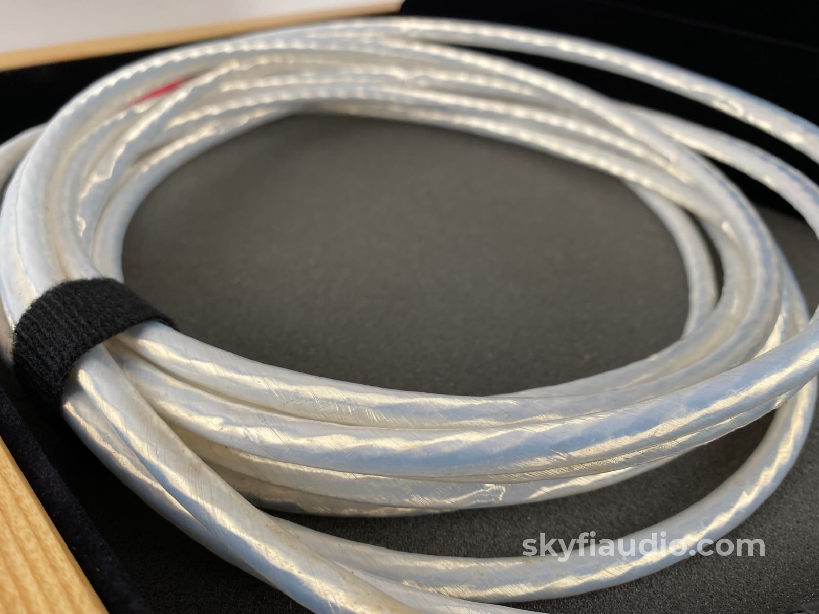 Nordost Valhalla Xlr Interconnects (V1) - In Original Wood Case 3.25M Cables