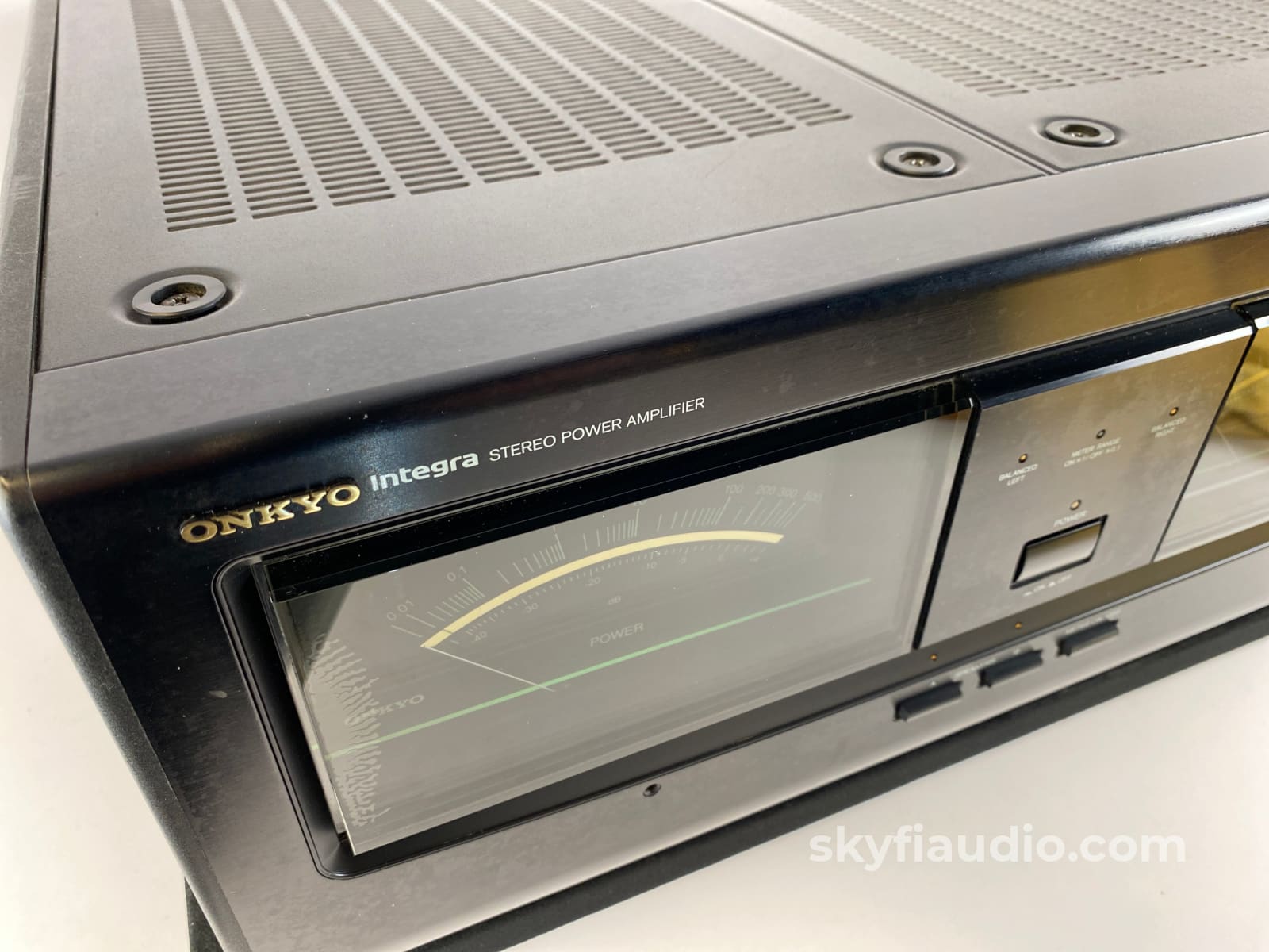 Onkyo M-588F Stereo Power Amplifier - Huge Meters WOW - 200WPC