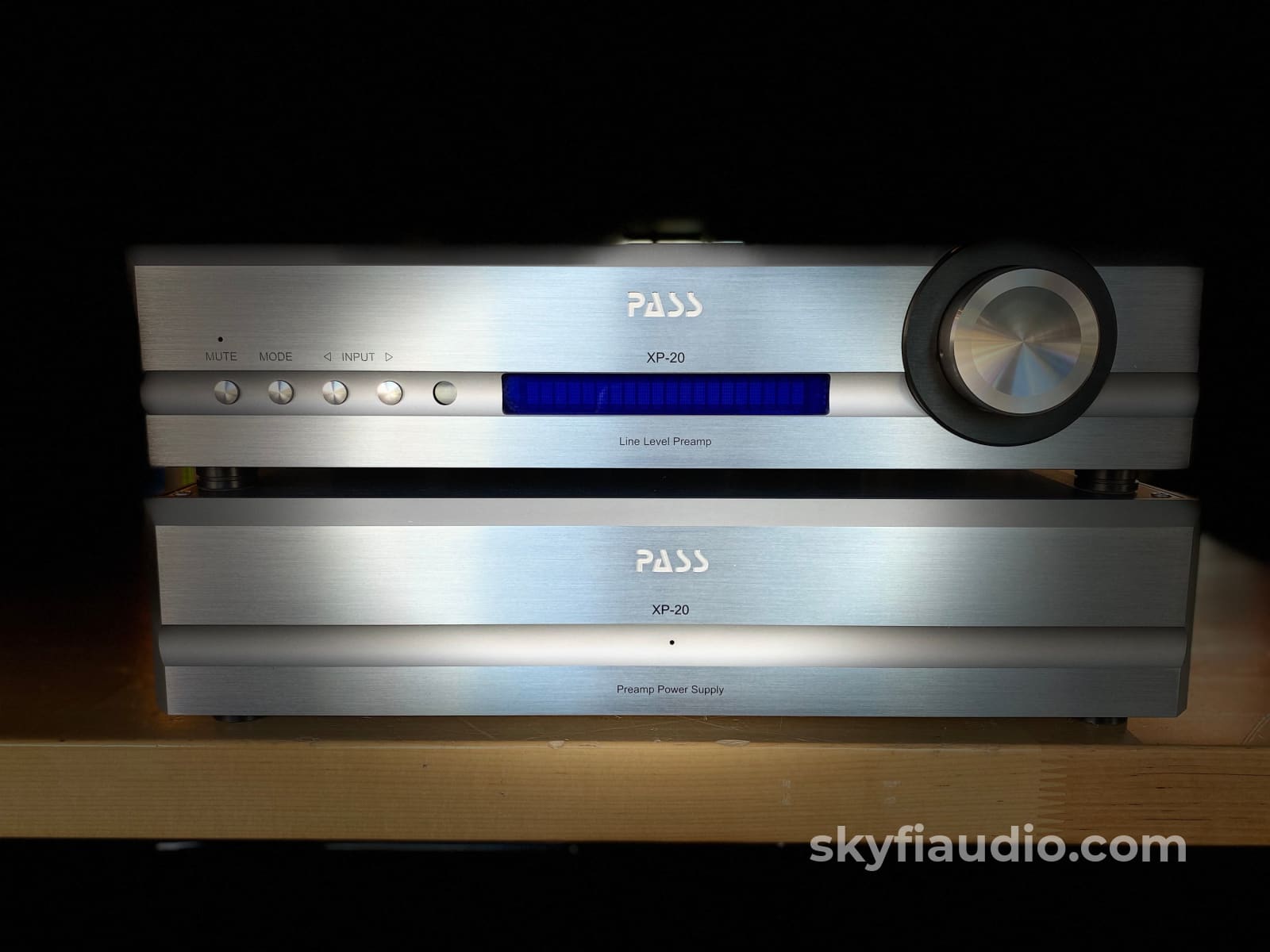 Pass Labs Xp20 Analogue Preamp - 2 Chassis Complete Preamplifier