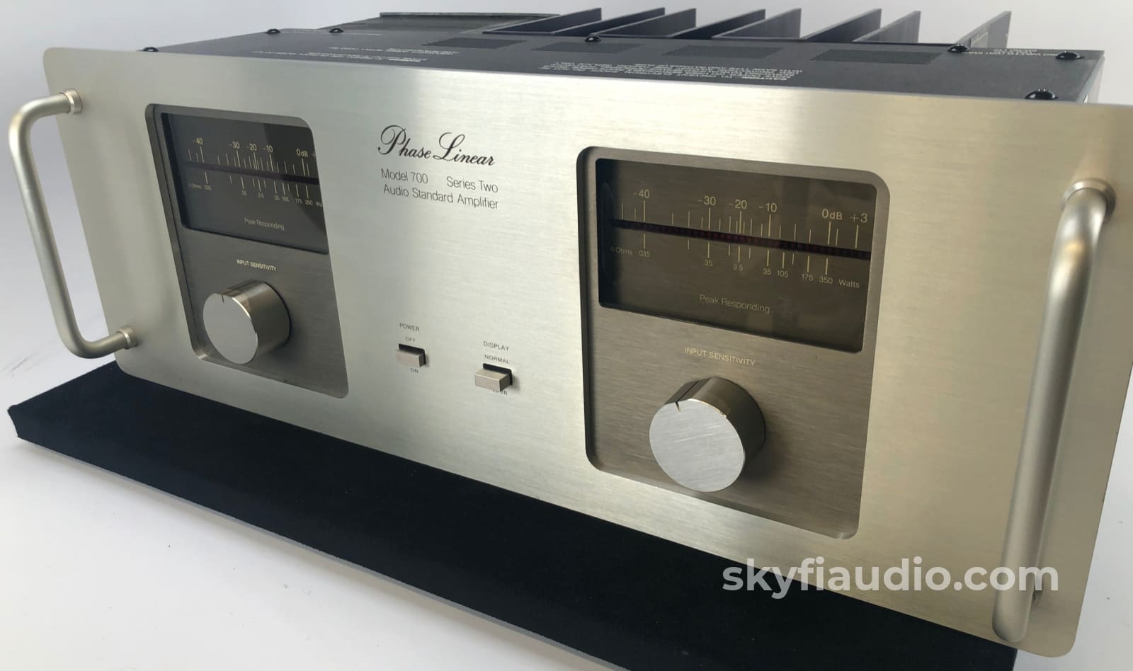 Phase Linear 700 Series Ii Amplifier - Incredibly Powerful