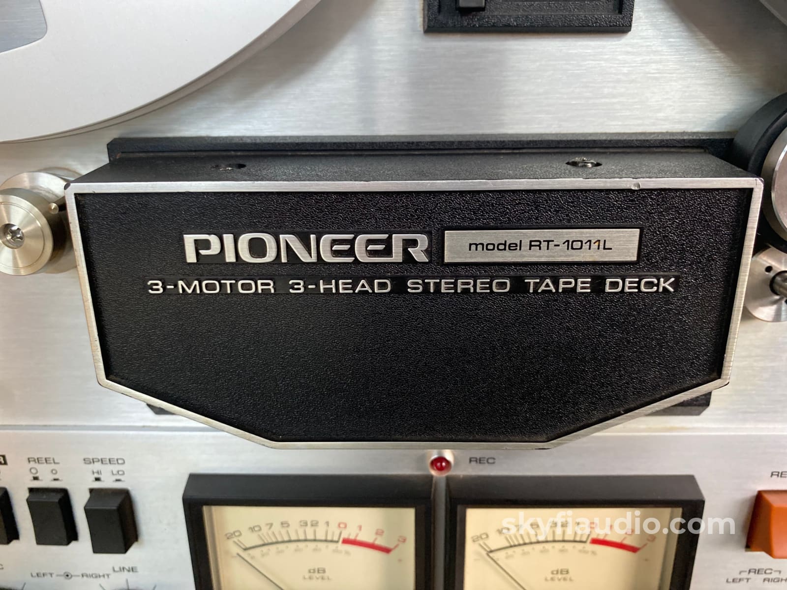 Pioneer RT-1011L 4 Track Reel to Reel Tape Deck. Includes Reels + Extras.  Watch Video.