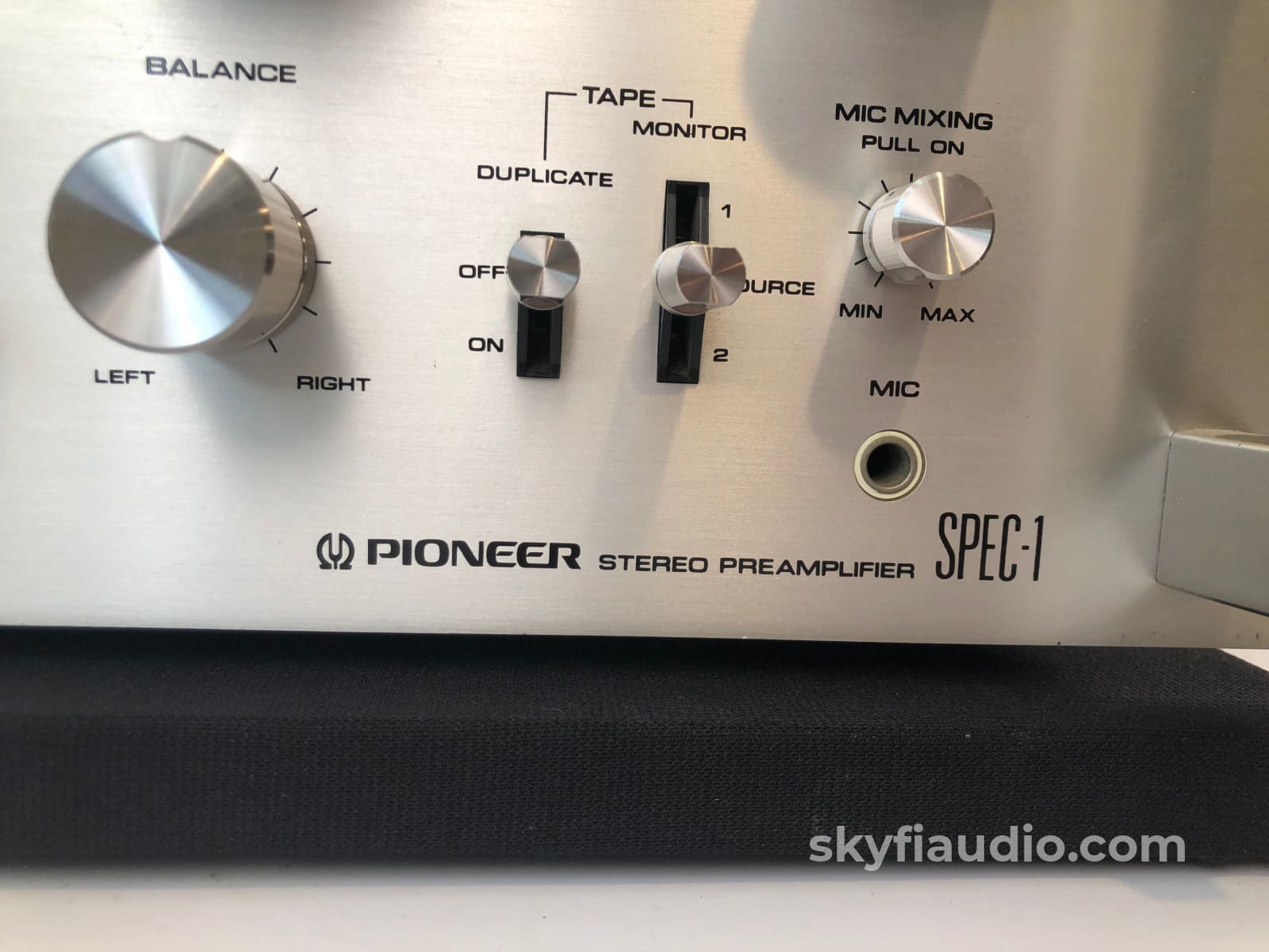 Pioneer Spec-1 Vintage Solid State Stereo Preamp With Phono - 110V/220V Version (A) Preamplifier