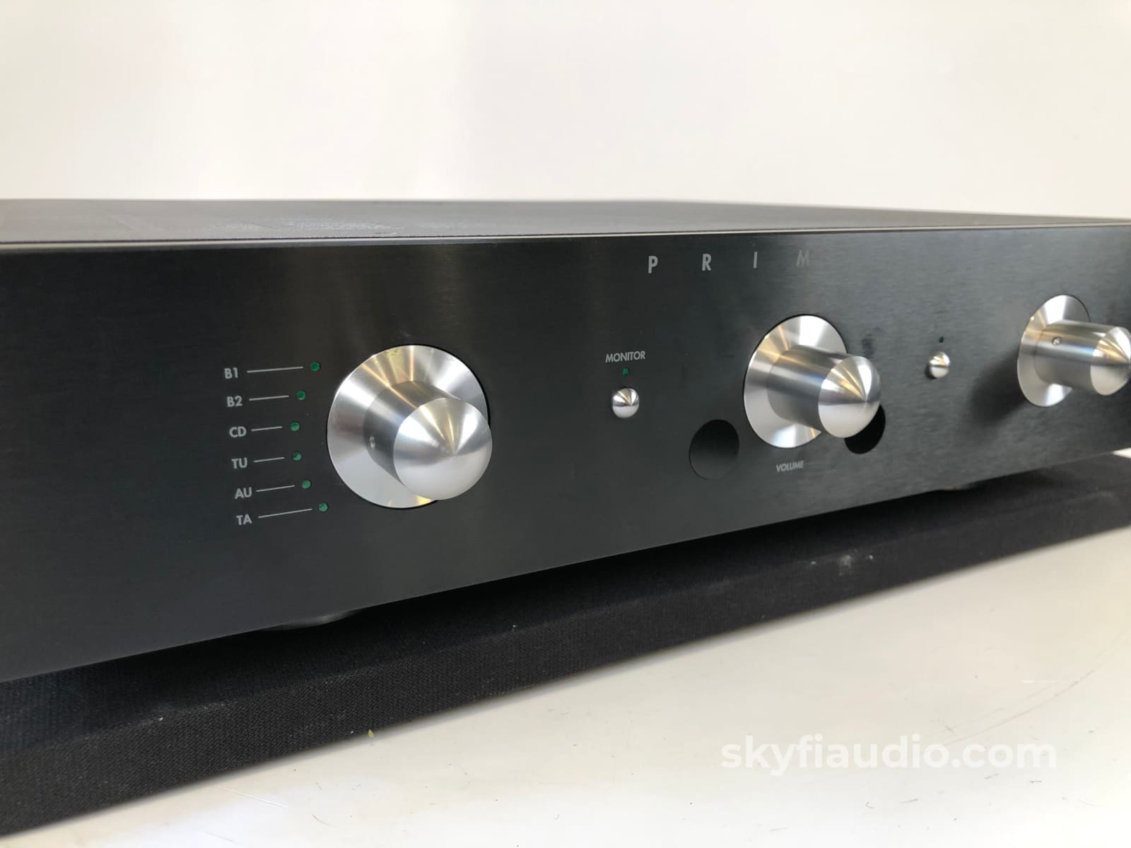Primare I30 Integrated Solid State Amplifier With Remote