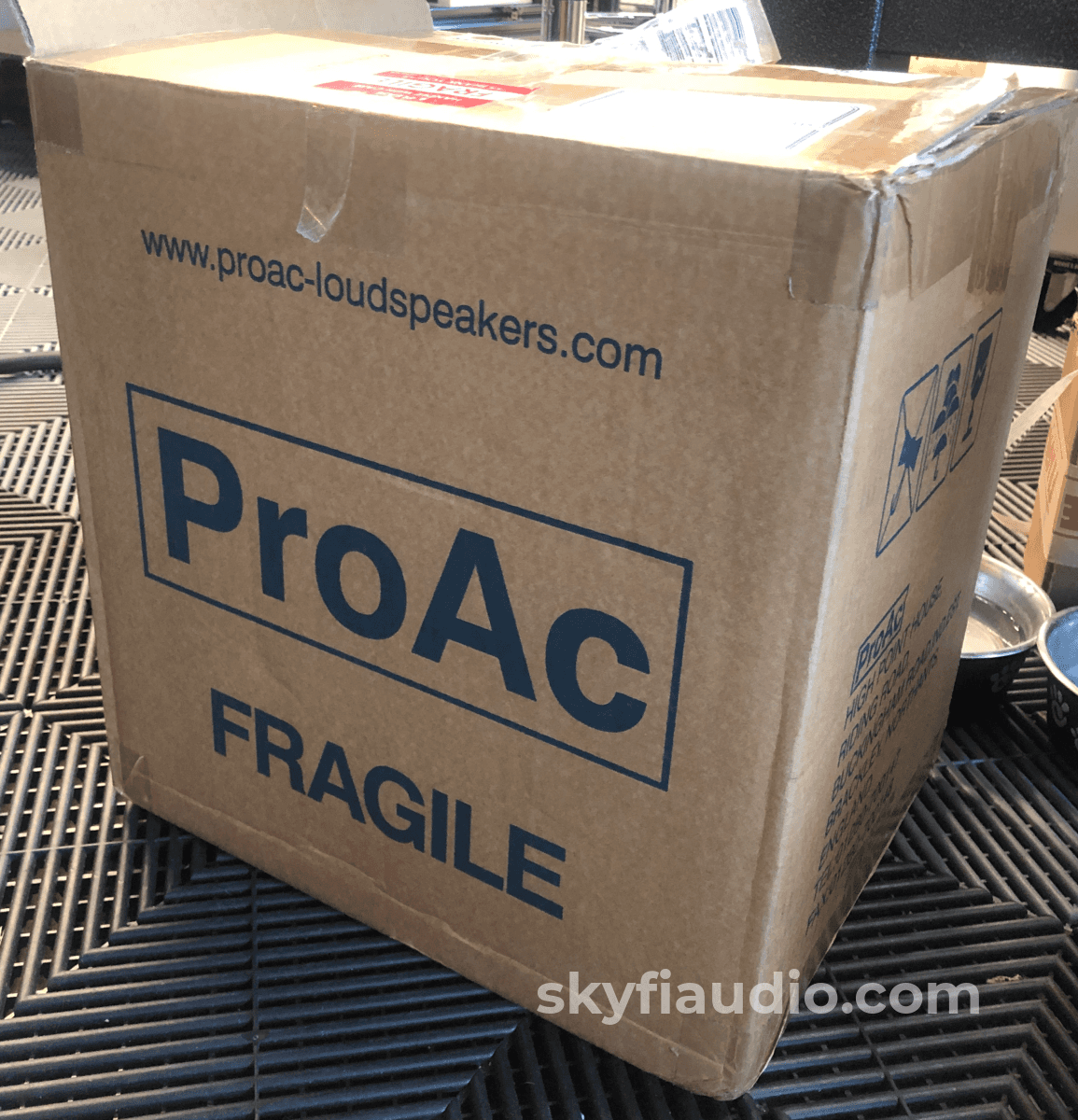 Proac Tablette Anniversary Speakers - As New In Box