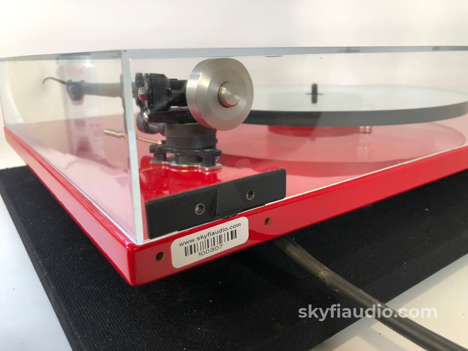 Rega Planar 3 (P3) Turntable With New Sumiko Amethyst Cartridge