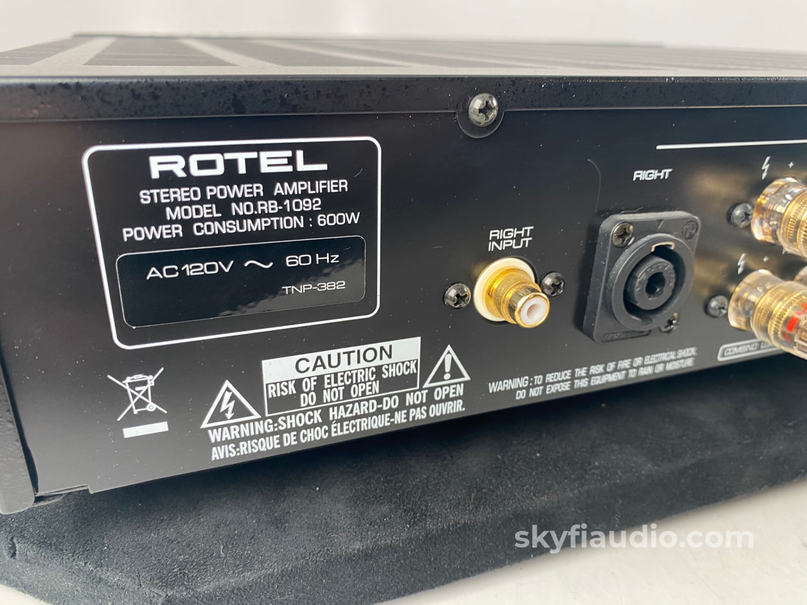 Rotel RB-1092 Stereo Amplifier, Fully Tested, 500 Watts RMS @ 8 Ohms