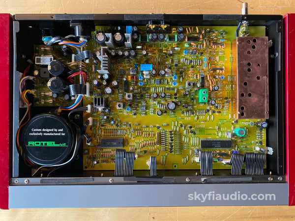 Rotel RHT-10 MICHI Series FM Tuner - Rare