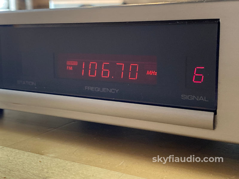 Rotel RHT-10 MICHI Series FM Tuner - Rare – SkyFi Audio