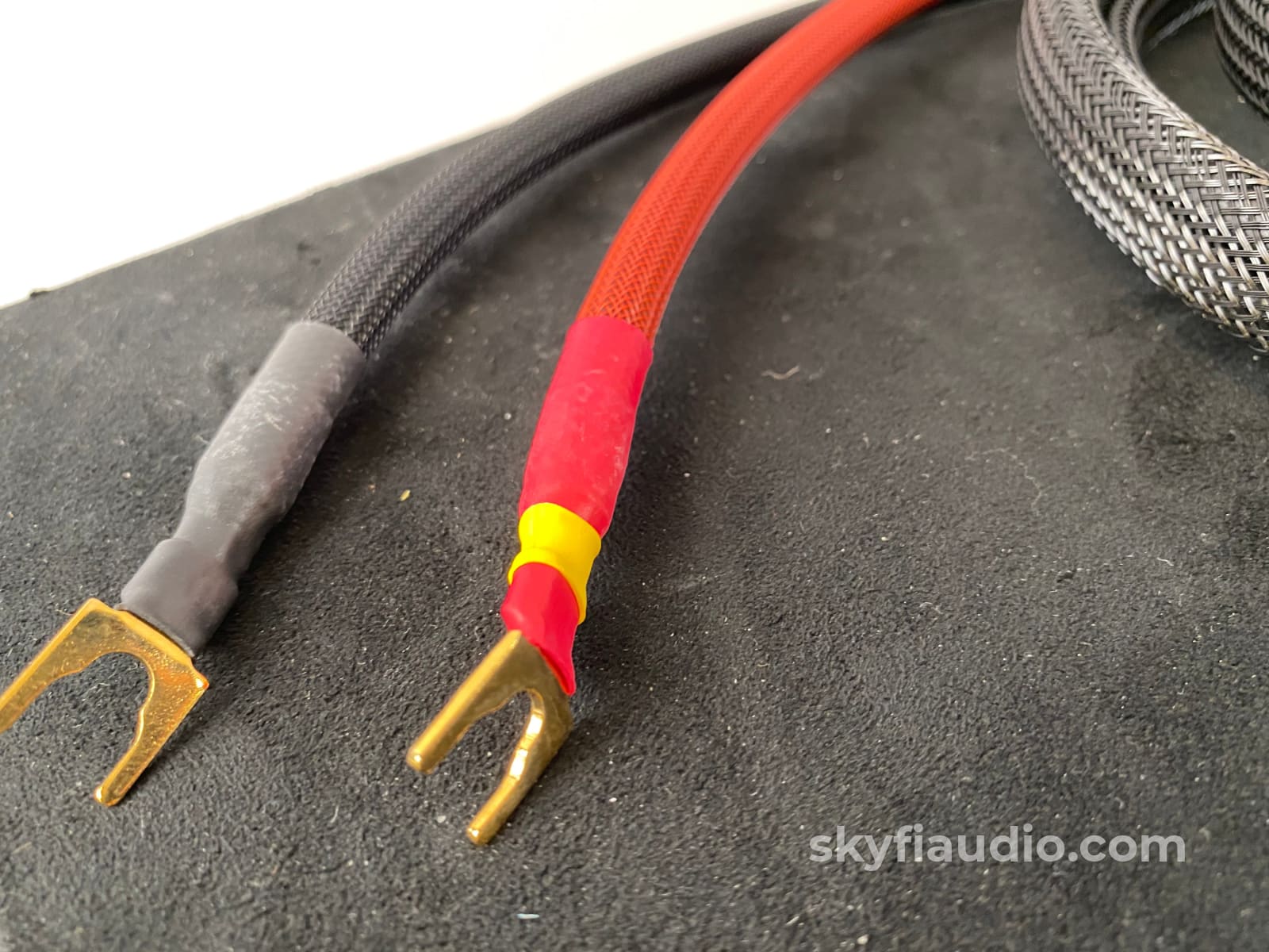 Signal Cable - Custom Rel Subwoofer With Speakon Connector To Spades 8 Feet Cables