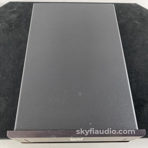 Simaudio Moon 300D DigitalToAnalog Converter (DAC)