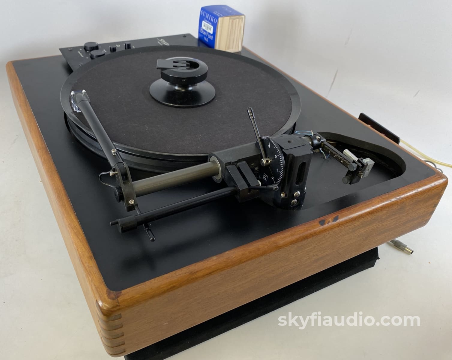 Sota Sapphire Turntable With Vacuum Platter Eminent Technology Tonearm And New Sumiko Cartridge