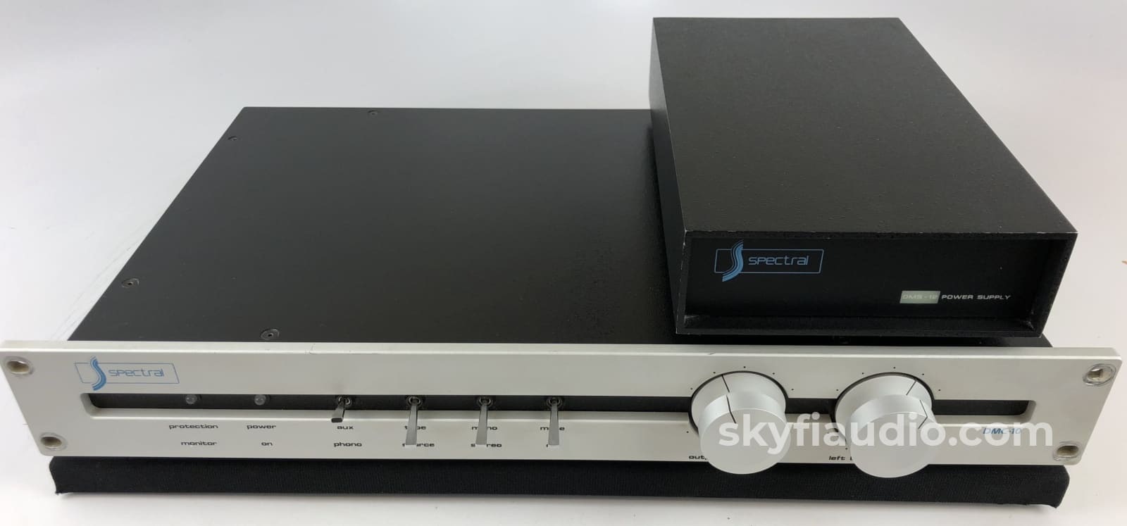 Spectral Dmc-10 Gamma Preamp With Phono Input Amplifier