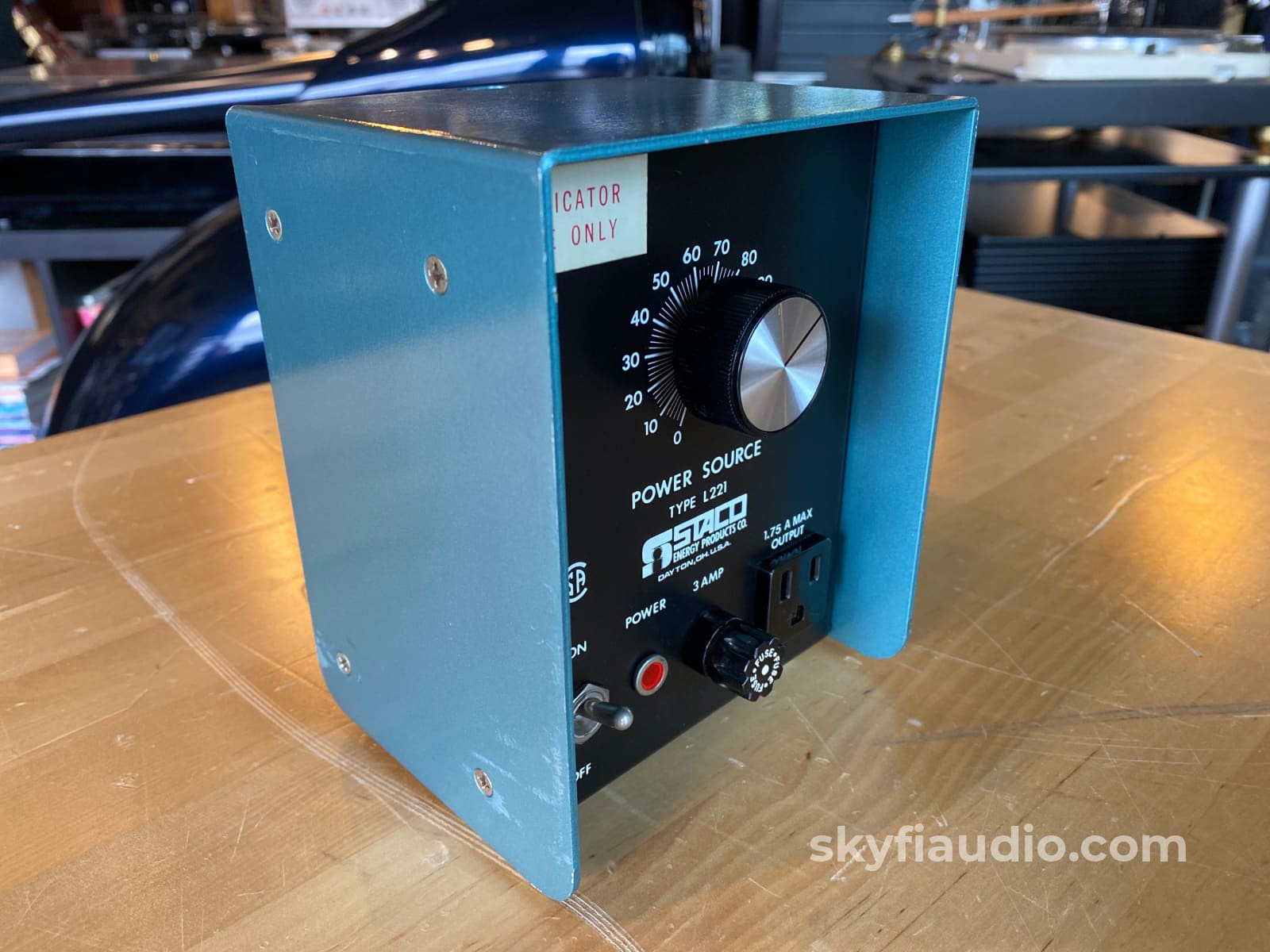 Staco Type L221 - 1.75A Variable Autotransformer (Variac) For 117V Components Accessory