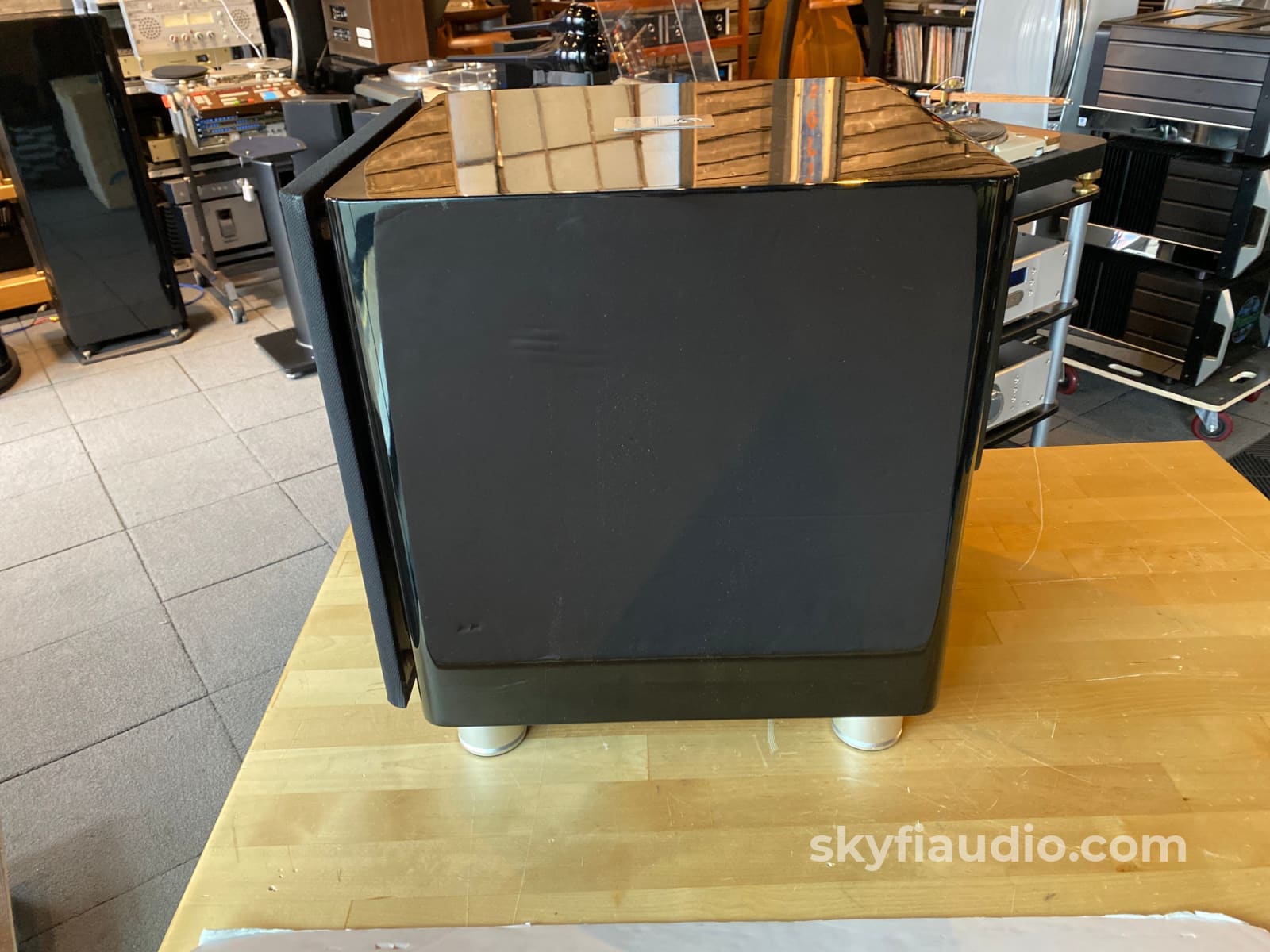 Sumiko S.9 Subwoofer - 350 Watt Amplifier 10 Long Throw Woofer Speakers