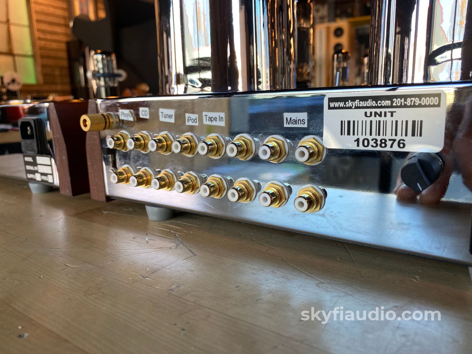 Supratek Chenin Tube Preamplifier W/Power Supply And Phono Section