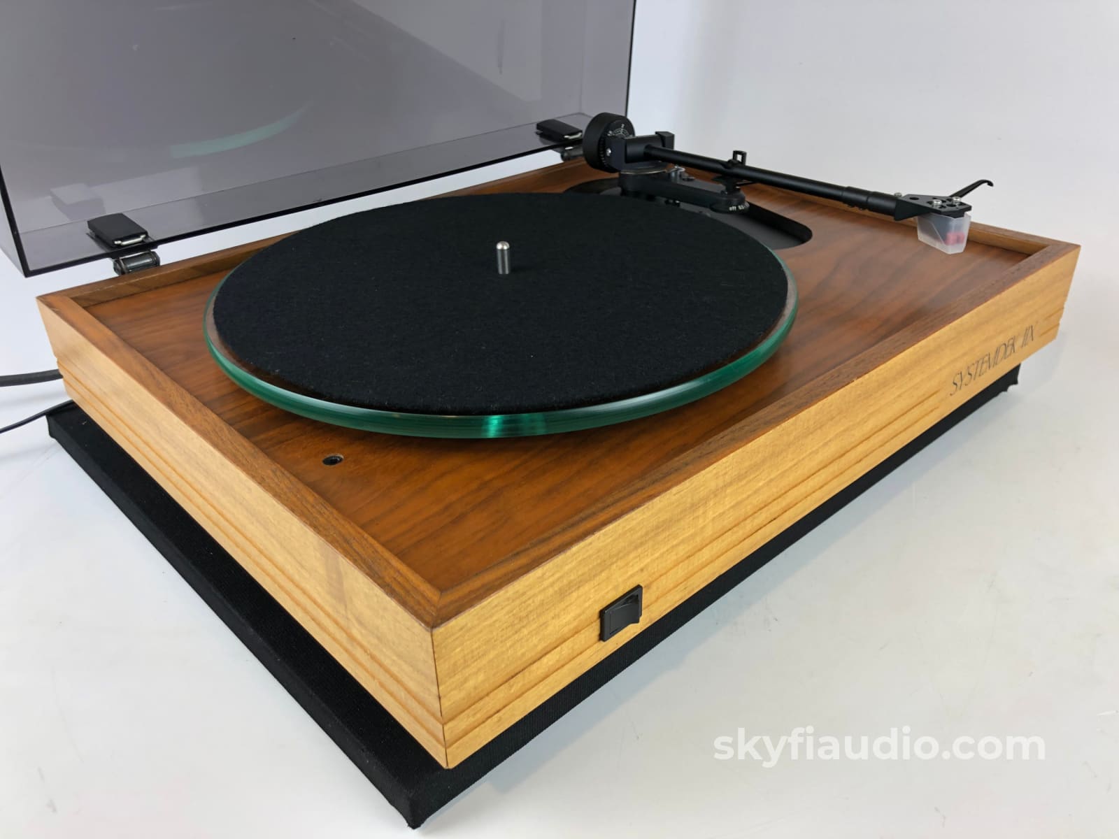 Systemdek top tonearm