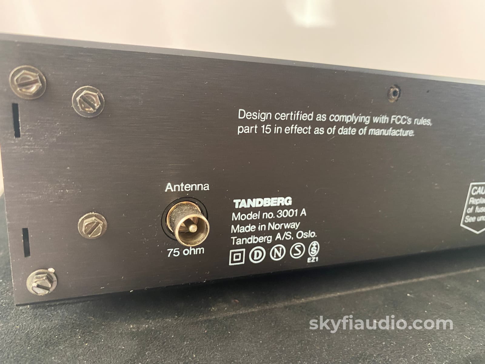Tandberg 3001A Analog Tuner - Top 5 Tuners Of All Time