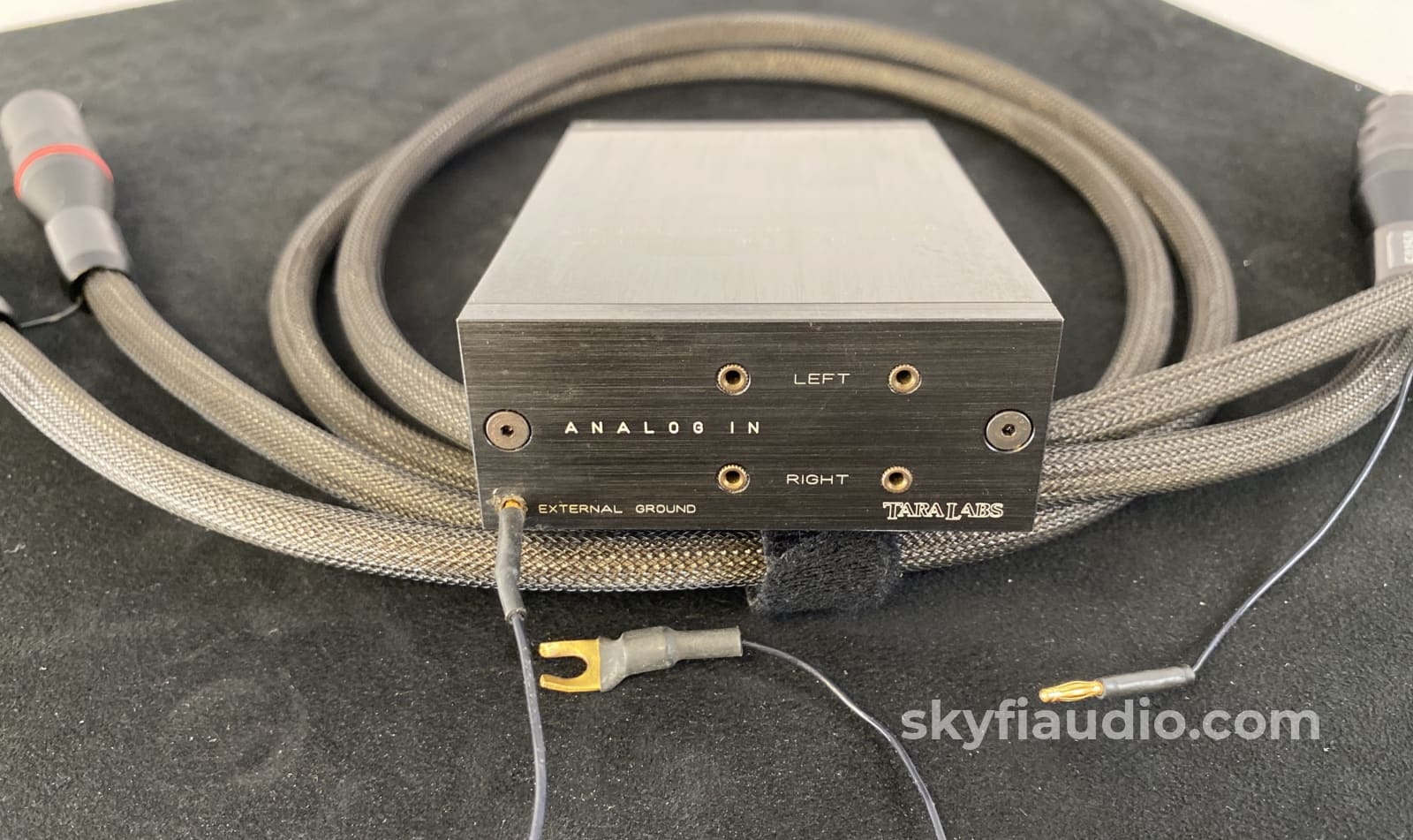 Tara Labs The One Xlr Interconnect With Isolated Matrix Ground Station - 1M Cables