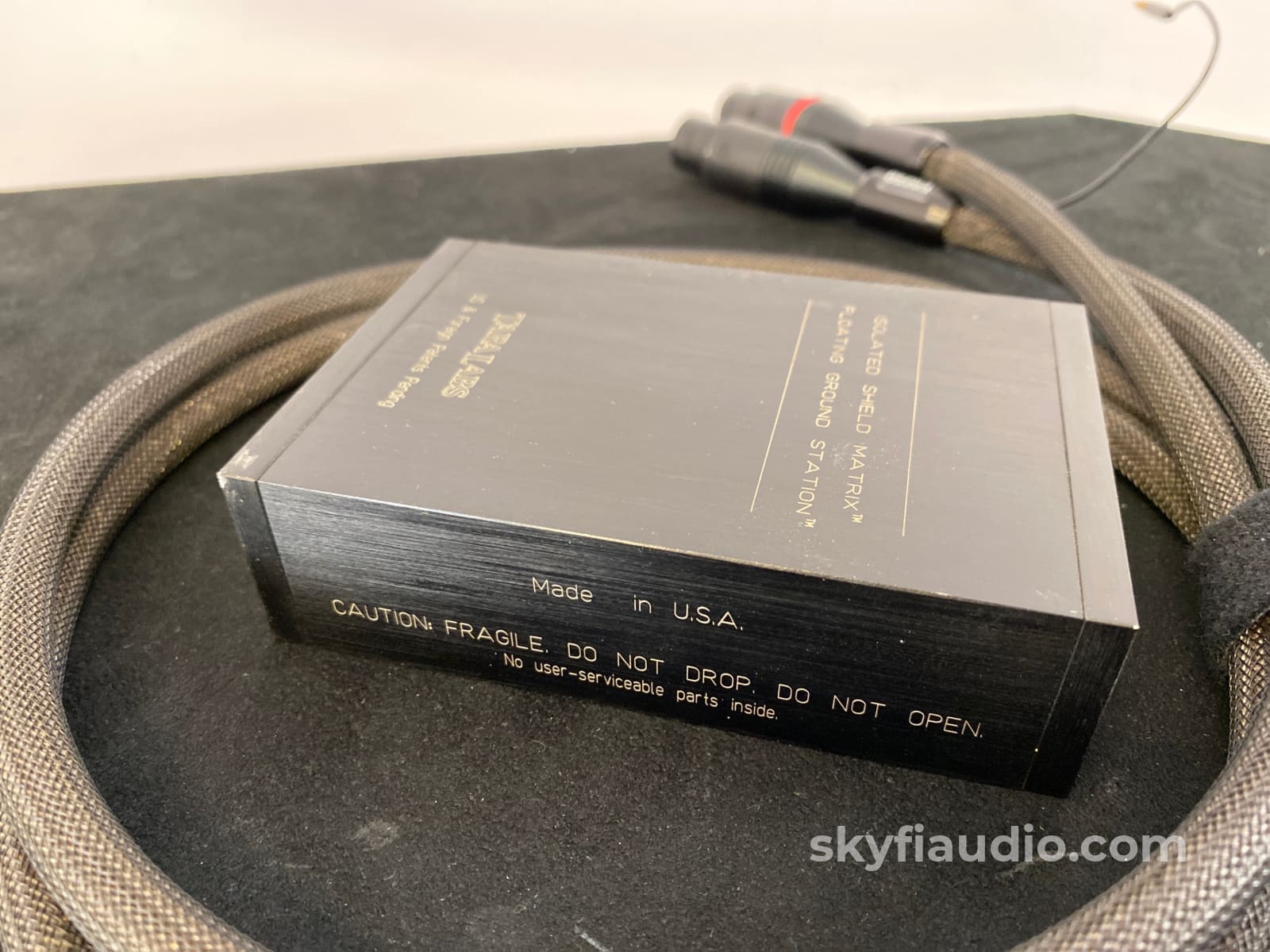 Tara Labs The One Xlr Interconnect With Isolated Matrix Ground Station - 1M Cables