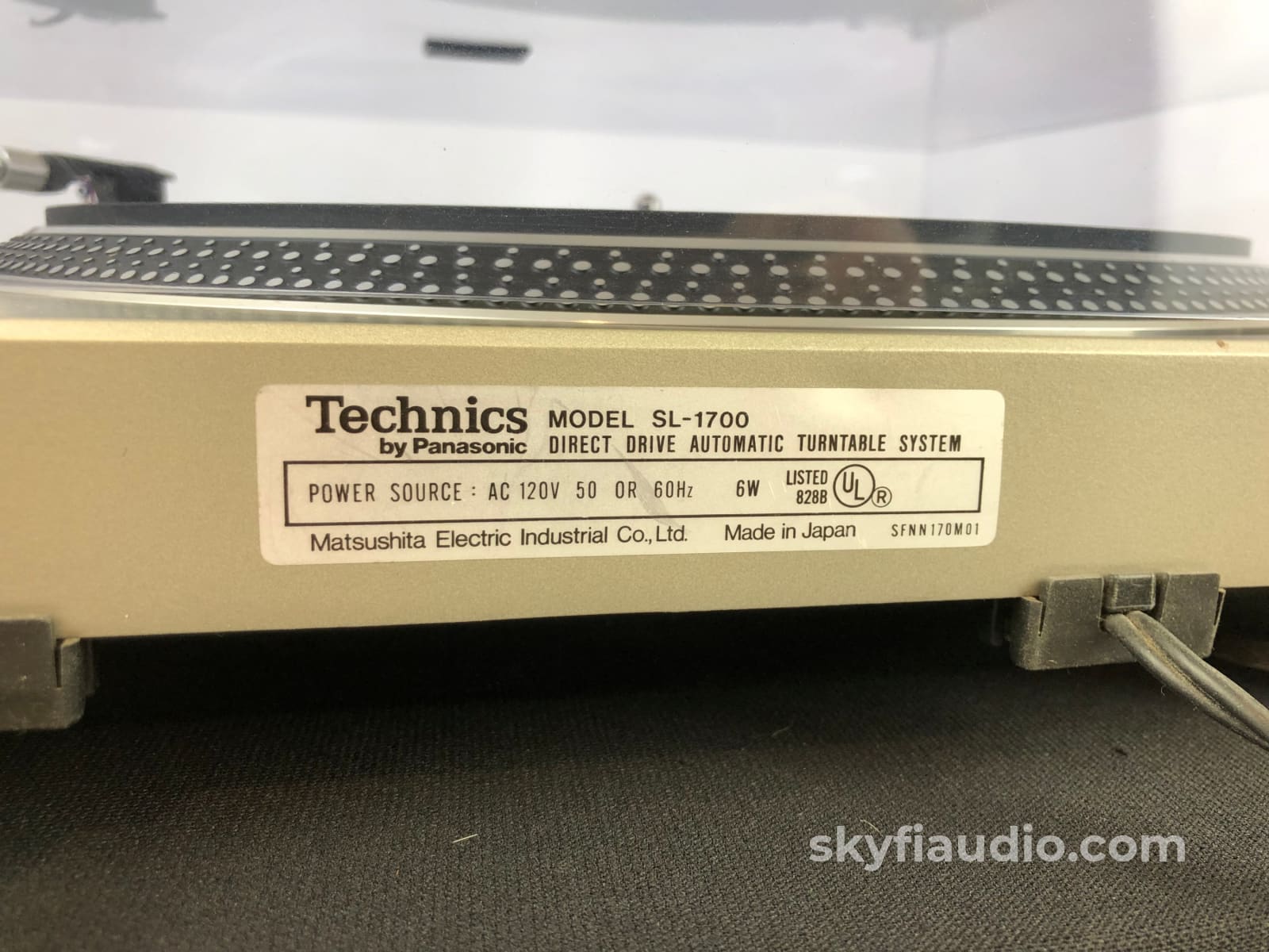 Technics Sl-1700 Turntable With New Moonstone Sumiko Cartridge