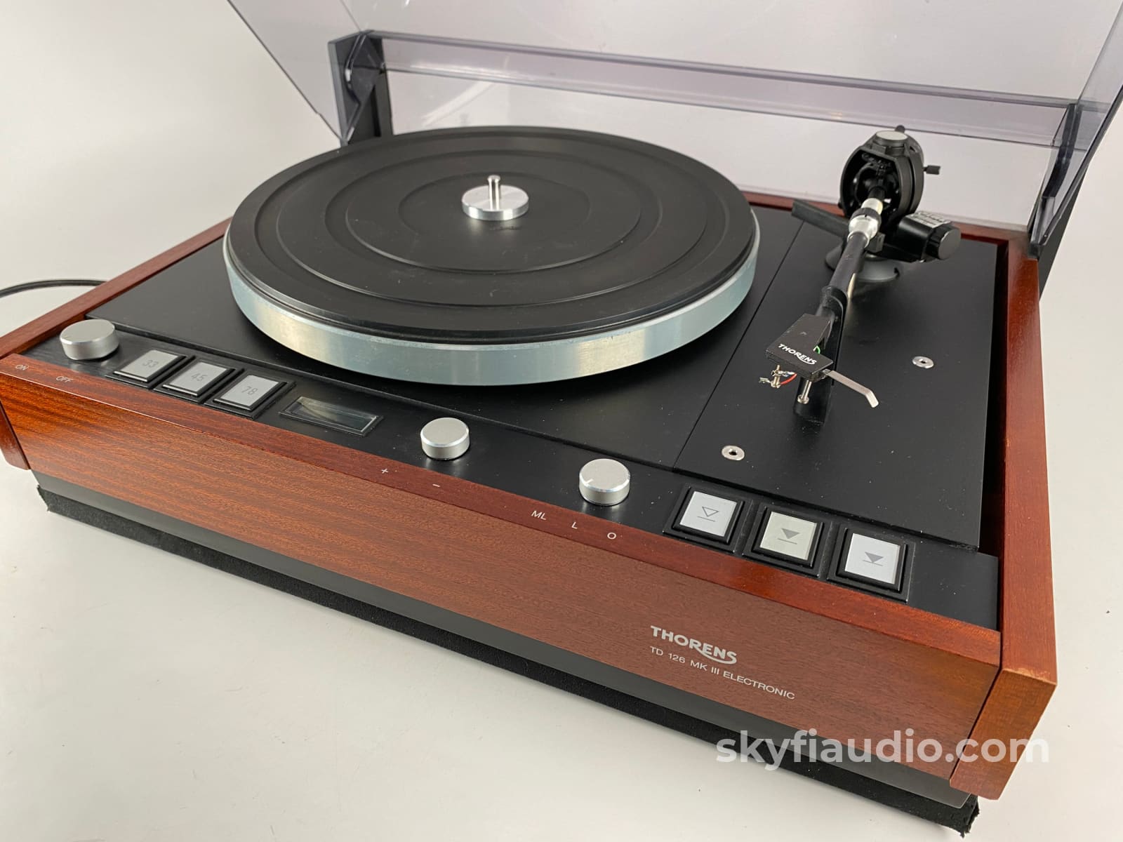 Thorens Td 126 Mkiii Belt Drive Turntable With New Sumiko Blue Point No. 2