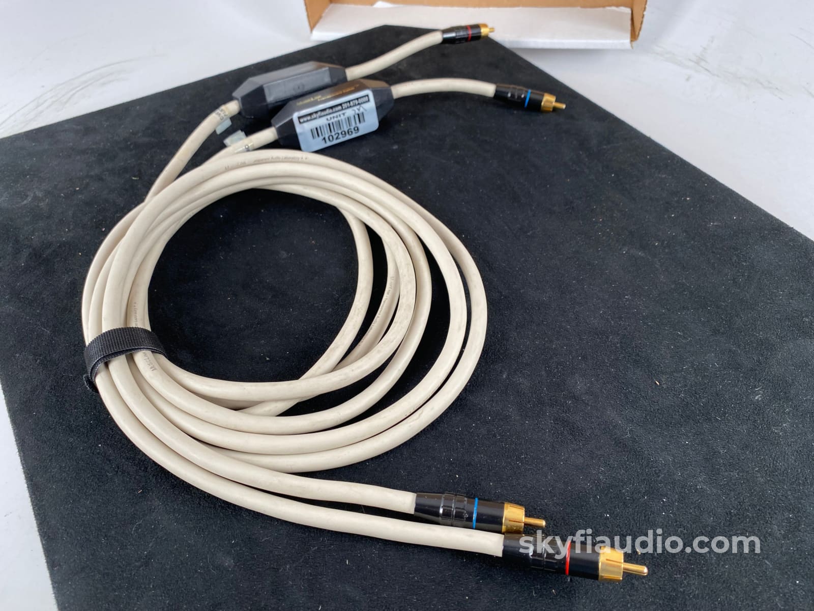 Transparent Musiclink Rca Interconnects (Pair) - 2M Cables