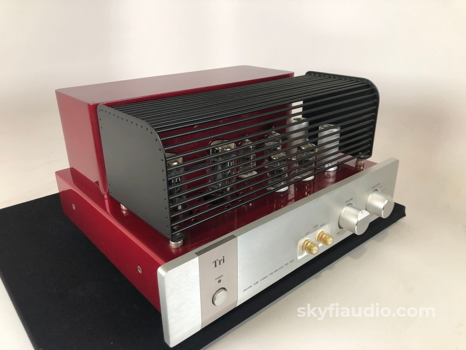 Triode Trv-4Se Tube Stereo Preamplifier With Phono Input