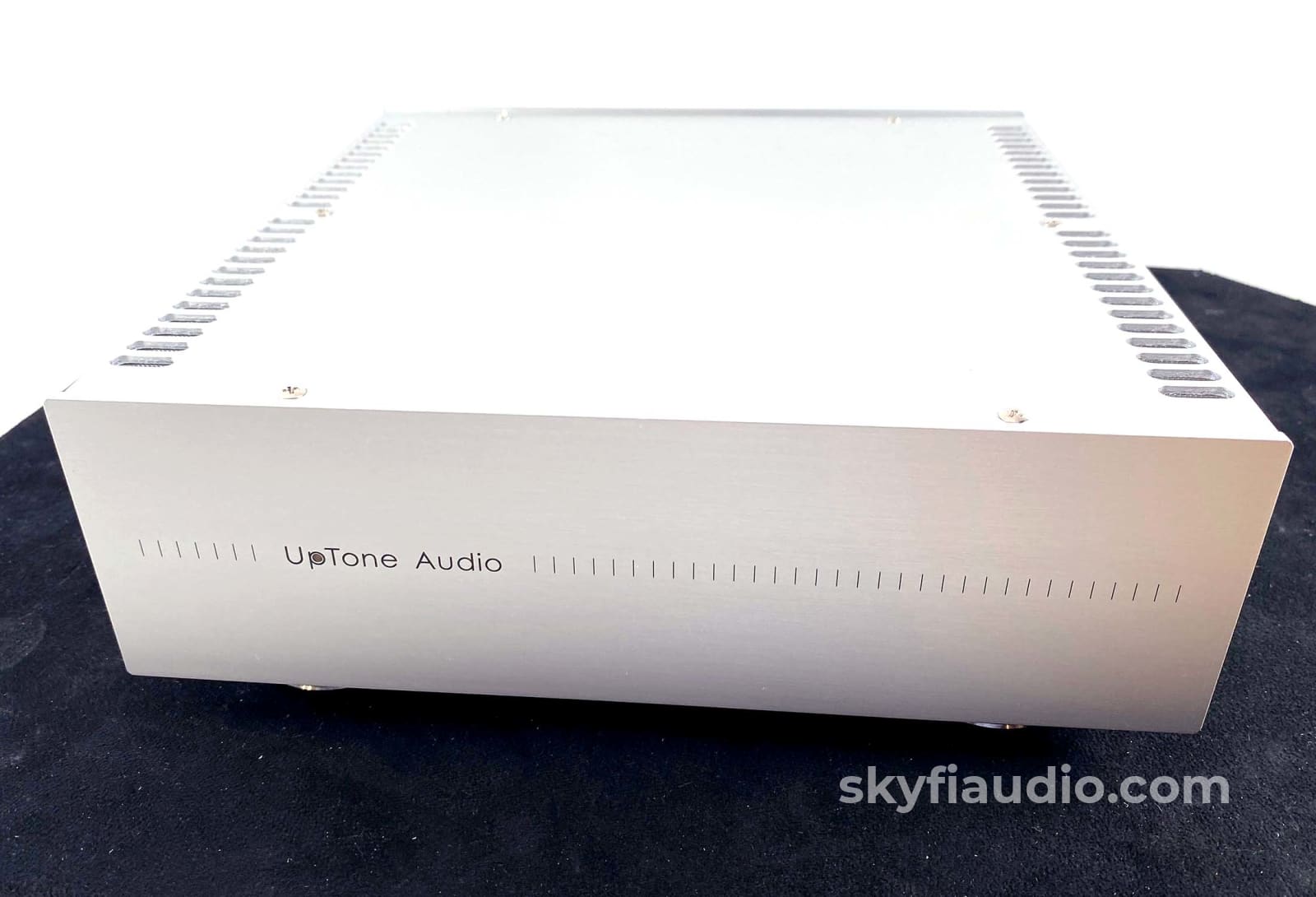 Uptone Audio Js-2 Linear Power Supply