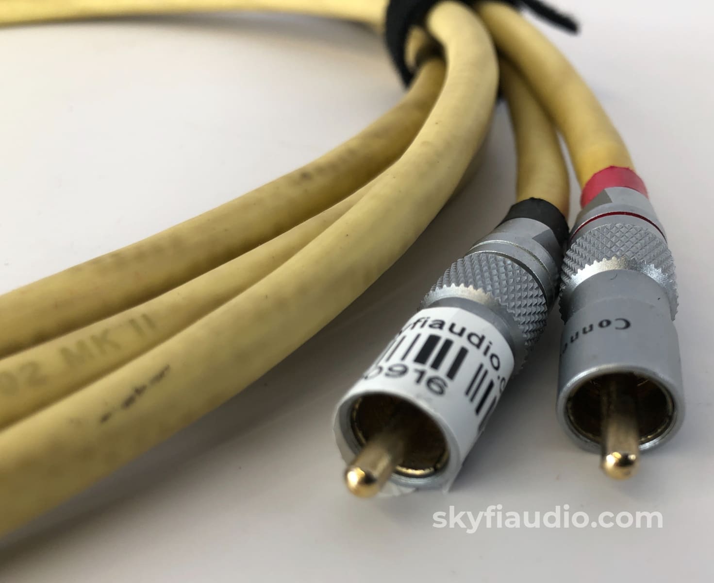 Van Den Hul Mc D-102 Mk2 Rca Cable With Tiffany Connectors - 2M Cables