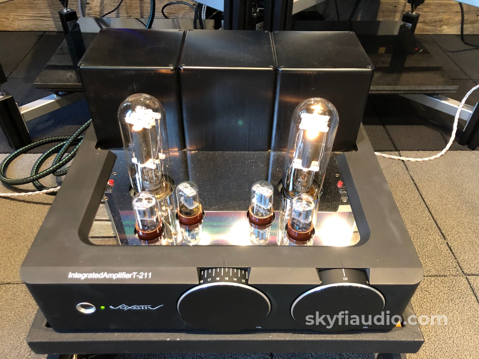 Voxativ T-211 Integrated With Rca Vintage Tubes Amplifier