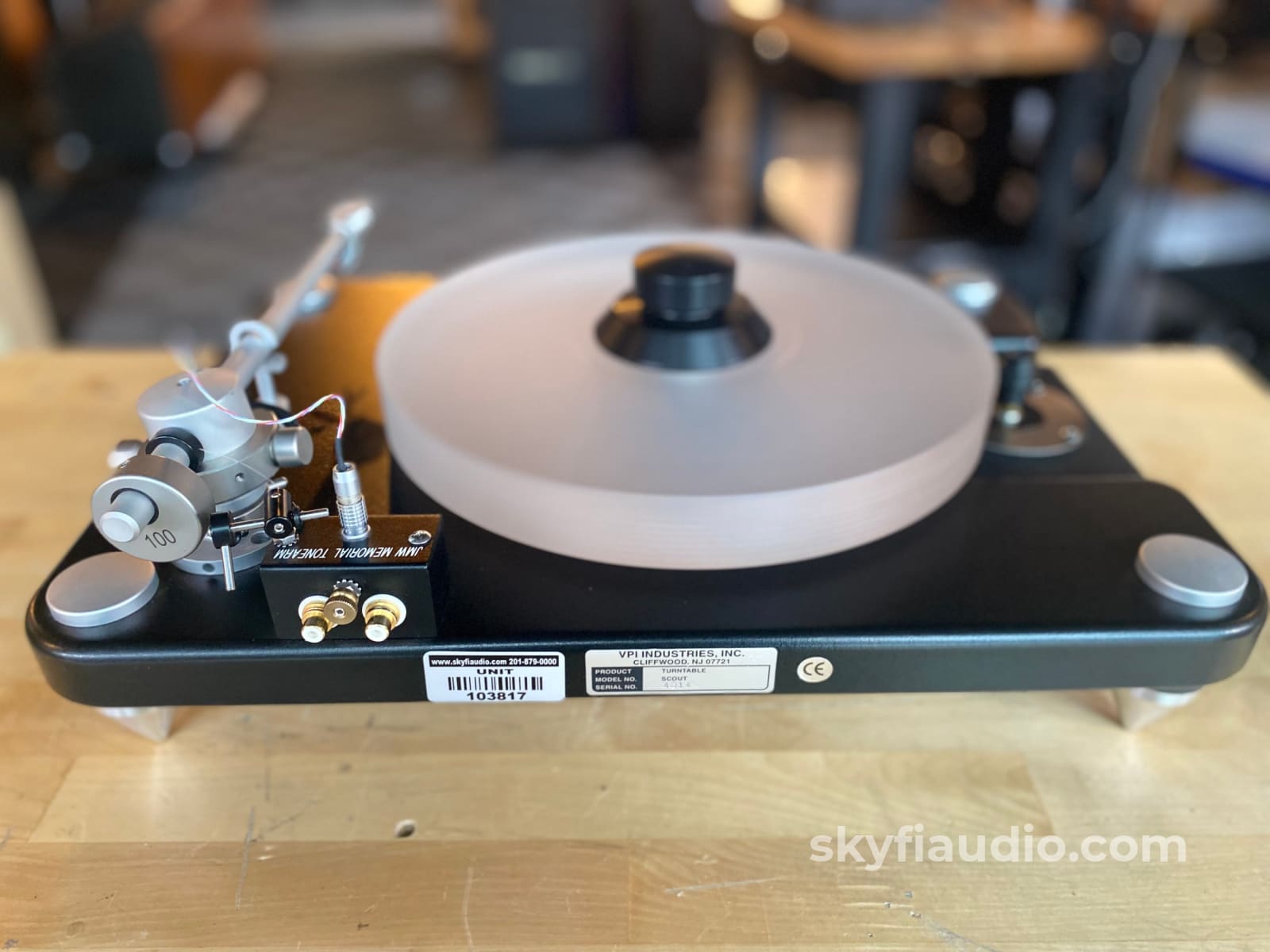 VPI Scout Turntable w/New Best Selling Sumiko Moving-Coil Phono Cartri