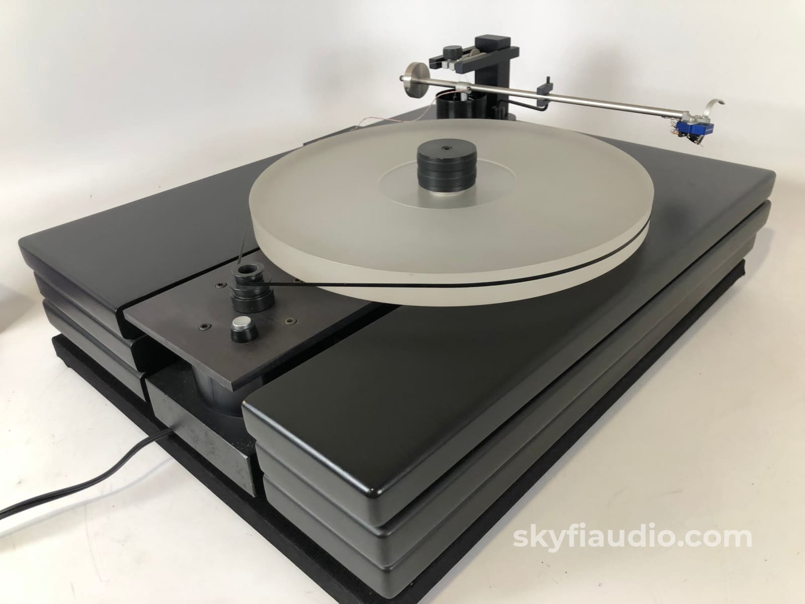 Well Tempered Classic Turntable