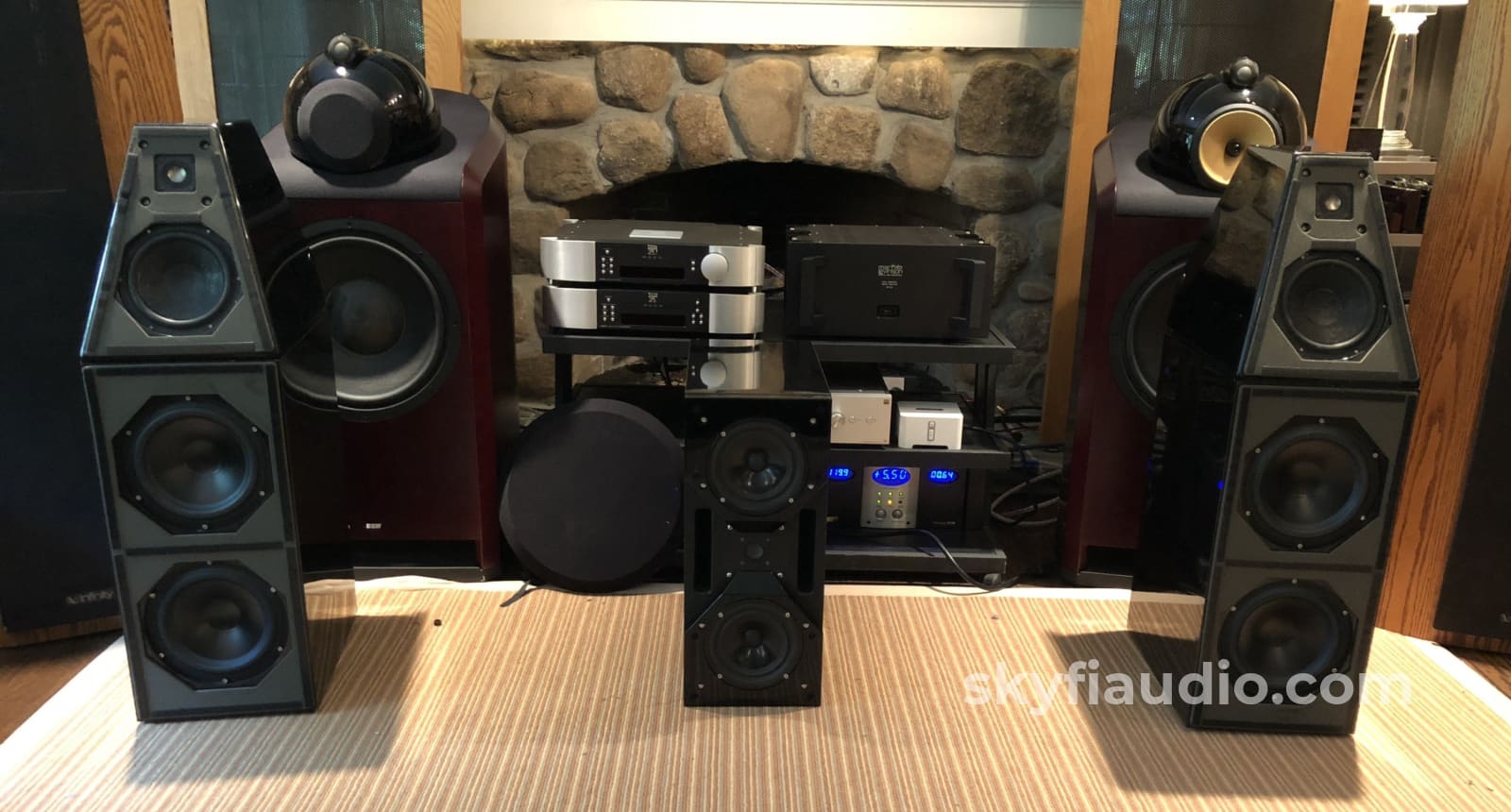Wilson Audio Watt / Puppy System V (5) Speakers - With Grills And Spikes