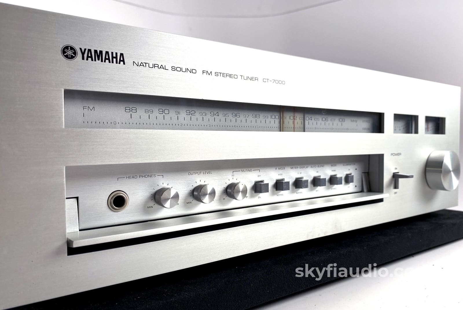 Yamaha Ct-7000 Fm Tuner - Legendary Build Quality And Performance