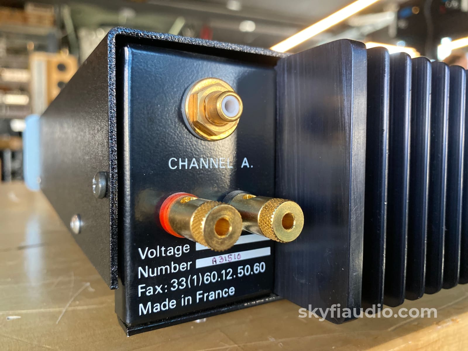 YBA 3 Alpha - Solid State Amplifier, Made in France